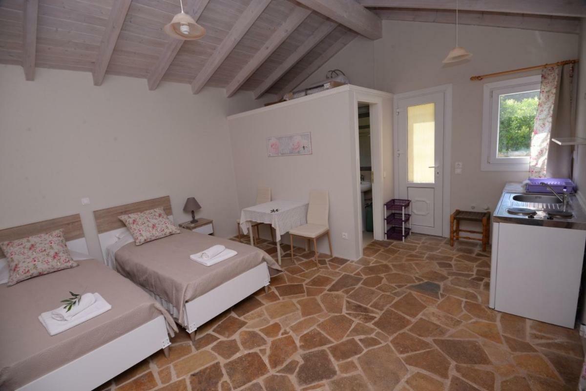 The Olive Grove House Villa Kassiopi Eksteriør billede